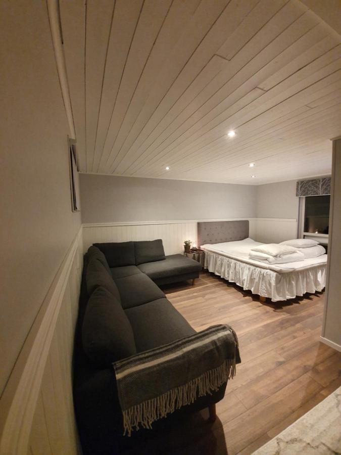 Bysmedjan Villa Hässleholm Buitenkant foto